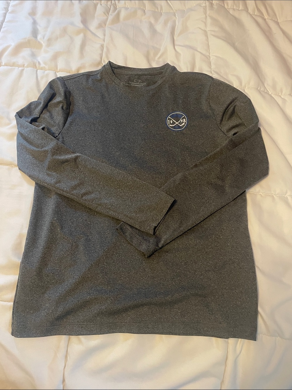 Boys Vineyard Vines Med Hockey Shirt Athletic Wear Mint!